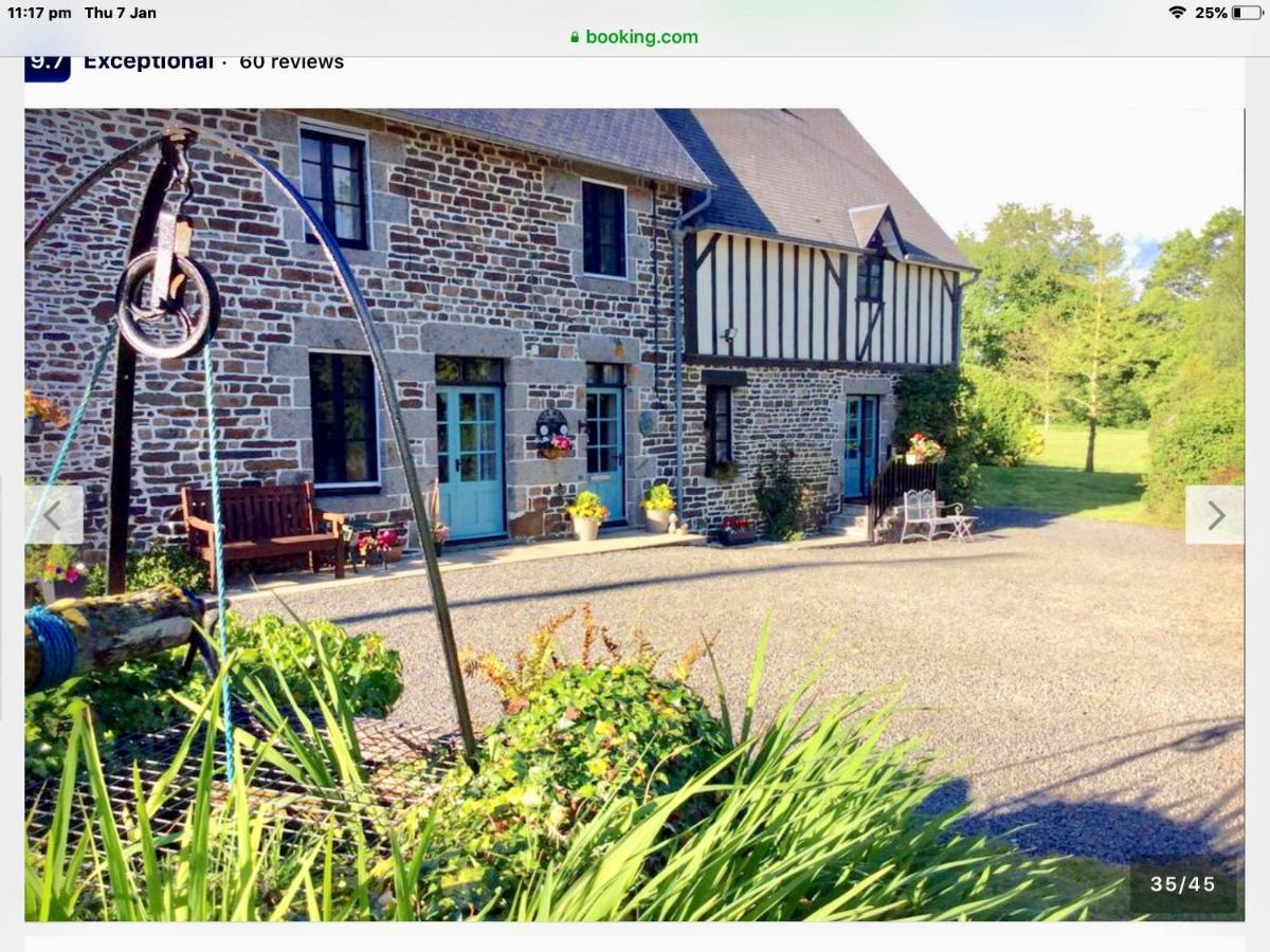 Maison Mai Or La Petite Maison Mai Or La Petite Grange Or All Three La Chapelle-Uree Exterior photo