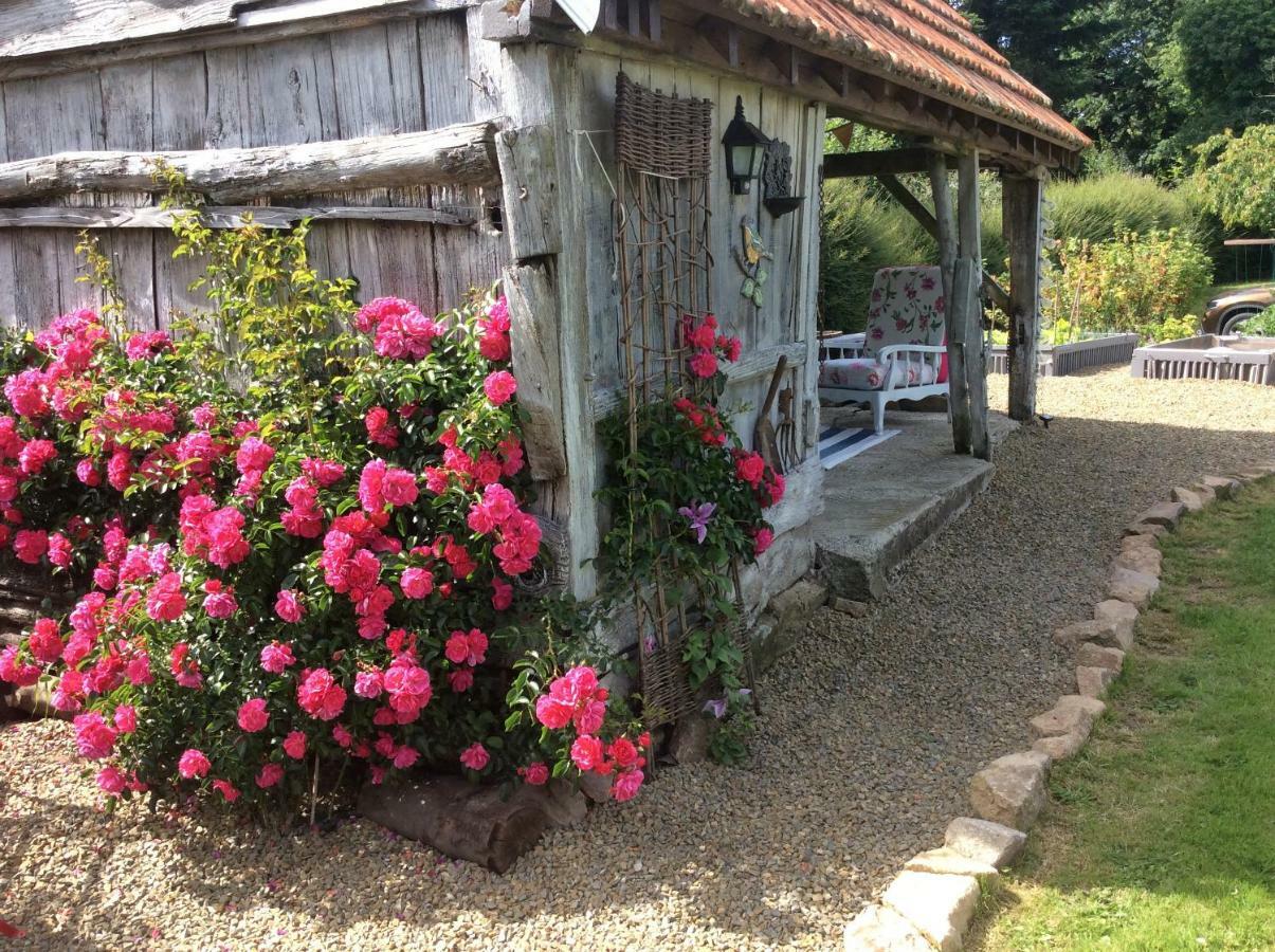 Maison Mai Or La Petite Maison Mai Or La Petite Grange Or All Three La Chapelle-Uree Exterior photo